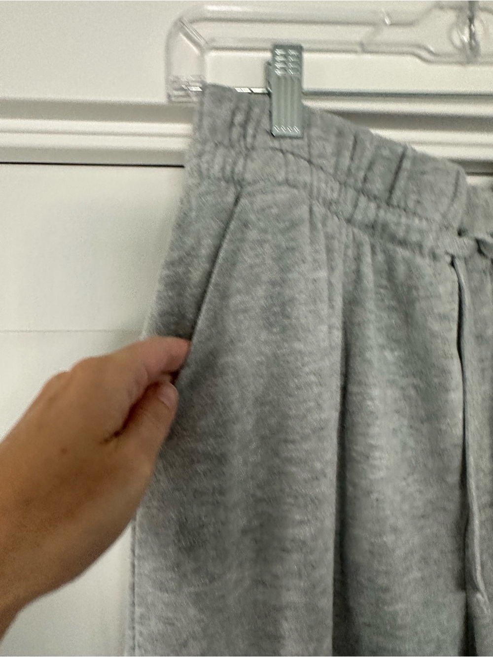 Treasure & Bond Light Gray Wide-Leg Knit Joggers - Picture 3 of 5